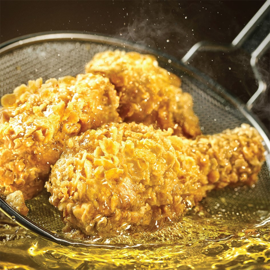 身分證有這2字快搶！連鎖炸雞品牌「bb.q CHICKEN」11月23日至12月14日，只要身分證有「7與9」可享「雞啤套餐」79折優惠，每店每日限79組，售完為止。(圖/摘自bb.q CHICKEN臉書)