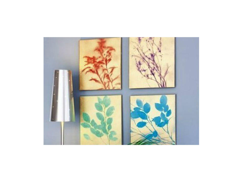 <p><b>Botanical Wall Art</b> Give your loved ones that illusion that your artistic talents are far greater than they actually are this Christmas, with a spray painted leaf design canvas. Check out how, courtesy of The A-Blast, <a rel="nofollow noopener" href="http://www.thea-blast.org/top-stories/2013/05/20/spray-paint-silhouette-botanical-art-diy/" target="_blank" data-ylk="slk:here;elm:context_link;itc:0;sec:content-canvas" class="link ">here</a>. </p>