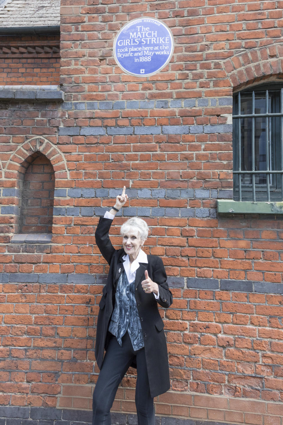 Actress and patron of the Matchgirls Memorial Anita Dobson at the unveiling of the blue plaque to commemorate the Match Girls’ Strike of 1888 (English Heritage/PA)