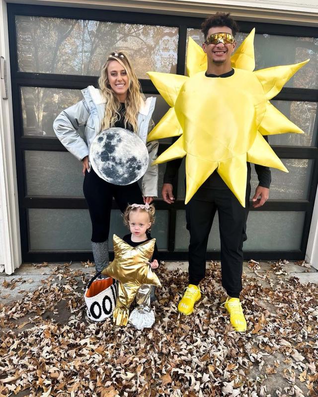 True Thompson's Adorable Halloween Costumes, Photos