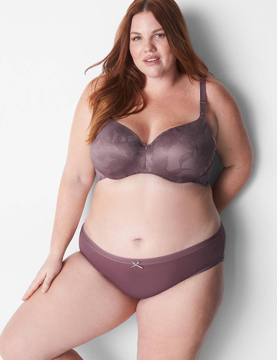 13) Invisible Lace Backsmoother Lightly Lined Balconette Bra