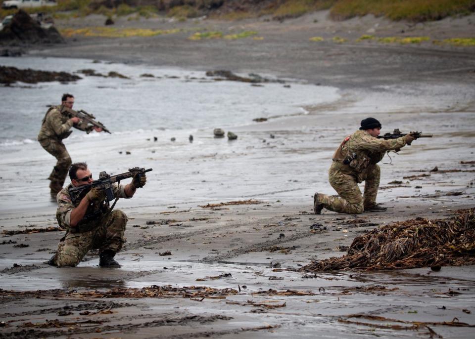 US special-operations troops train on Shemya Island beach