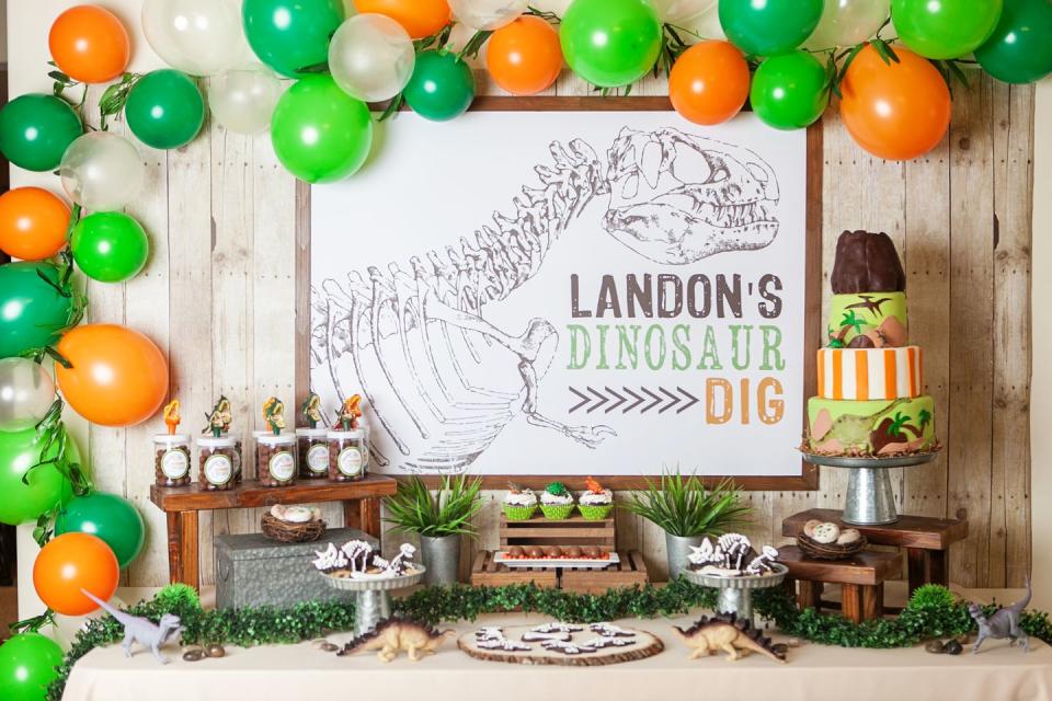 Dinosaur Dig Party