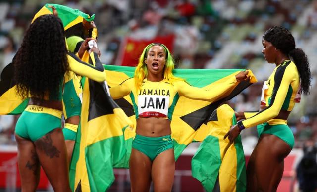 Athletics-Jamaican women underline sprint dominance with big relay win