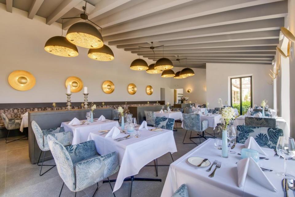 The main restaurant at Carrossa Hotel