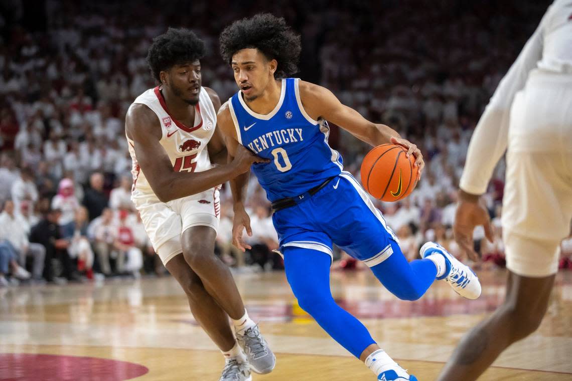 Pressed into duty as Kentucky’s “point forward” due to injuries to UK’s guards corps, Wildcats forward Jacob Toppin (0) had 21 points, four rebounds, three assists, a steal and a blocked shot in the Cats’ 88-79 victory at Arkansas Saturday.