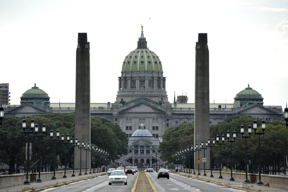 This 2011 file photo shows the&nbsp;state Capitol in Pennsylvania.&nbsp; (Photo: MLADEN ANTONOV via Getty Images)