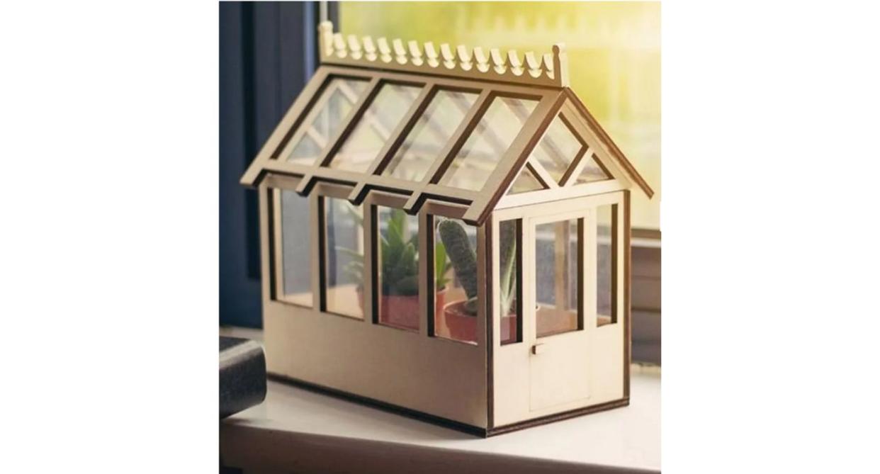 Jeray Miniature Indoor Greenhouse