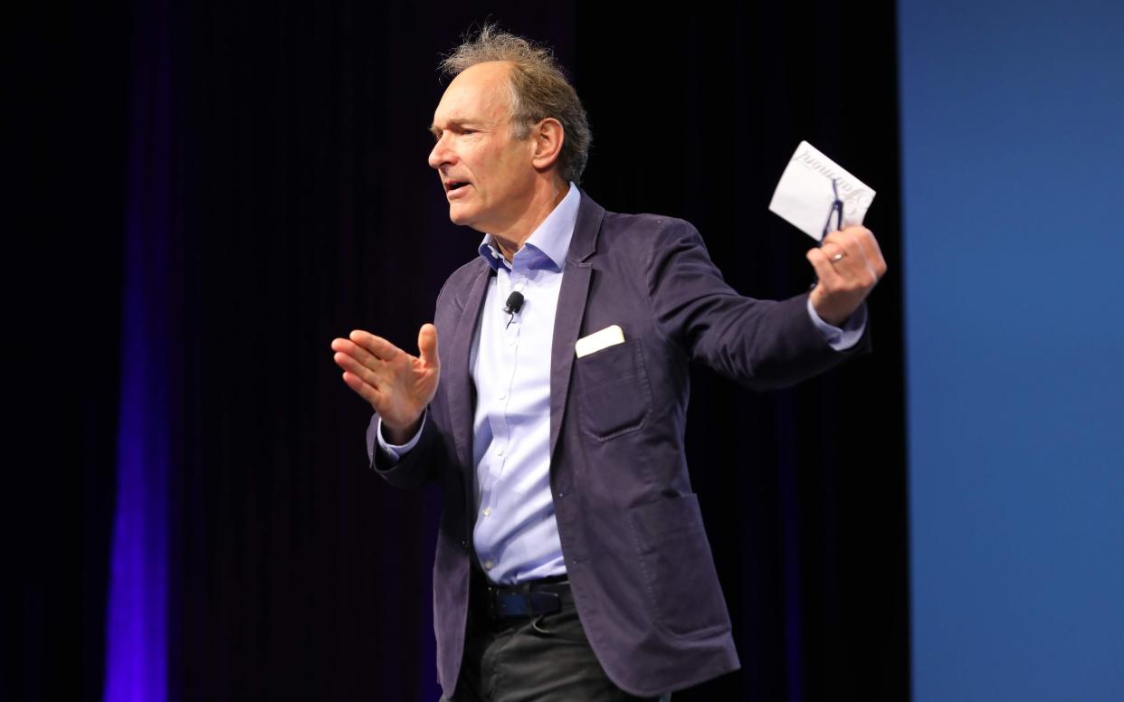 Sir Tim Berners-Lee speaking in San Jose - SHINYREDPHOTO.COM MICHAEL O'DONNELL CZ29673-224Q