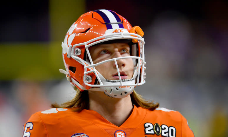 Clemson quarterback Trevor Lawrence warms up vs. LSU.