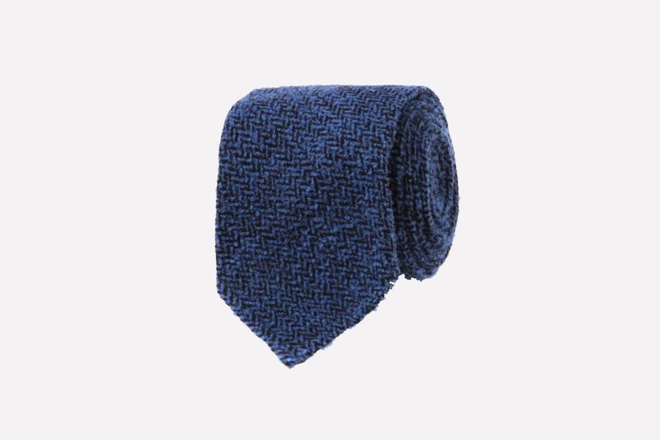 Drake's blue rustic herringbone tie