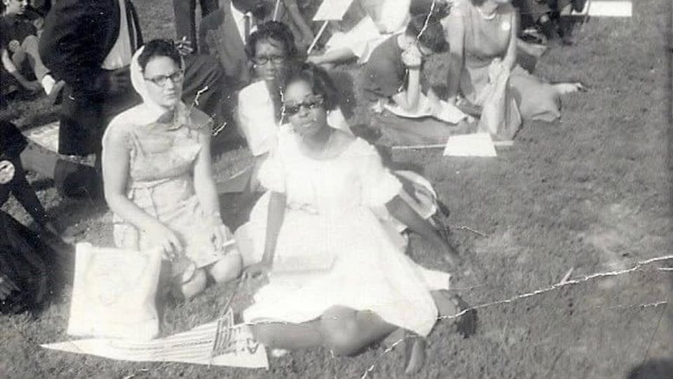 Sarah Davidson, right, in sunglasses. Jacqueline Wilson, center, one of her NAACP fellow members. August 28, 1963 - Courtesy Sarah Davidson