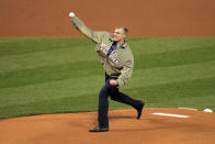 ST LOUIS, MO - OCTOBER 27: Former St. Louis Cardinals World Series MVP David Eckstein throws out the ceremonial first pitch prior to Game Six of the MLB World Series between the Texas Rangers and the St. Louis Cardinals at Busch Stadium on October 27, 2011 in St Louis, Missouri. (Photo by Doug Pensinger/Getty Images)