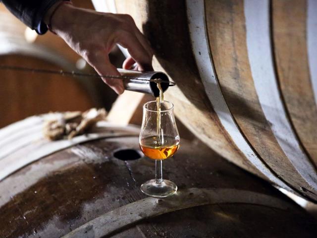 Whiskey Lovers, Here's Why You Should Be Drinking Cognac Instead