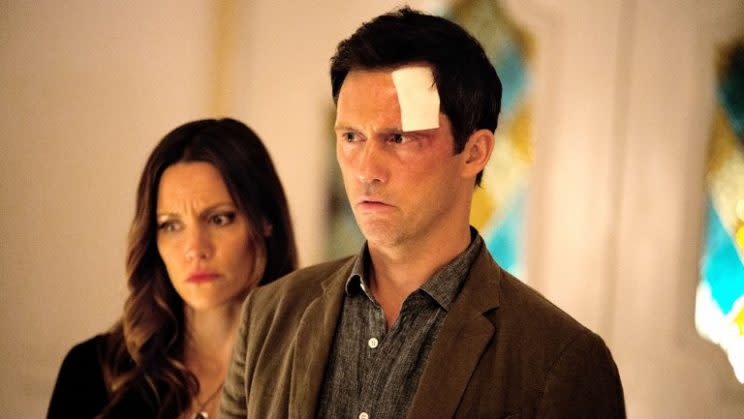 KaDee Strickland and Jeffrey Donovan in 'Shut Eye' (Credit: Hulu)