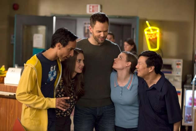 Community/Season 6/Episode 609 - Credit: Justin Lubin/Yahoo/Courtesy of Sony Pictures Television