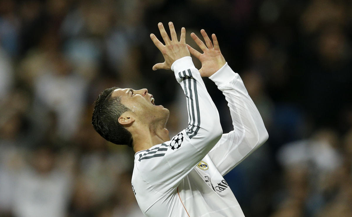 Cristiano Ronaldo Calm Down Celebration, Barcelona 1-2 Real Madrid 2012