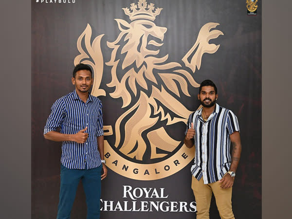 Wanindu Hasaranga and Dushmantha Chameera (Image: RCB)