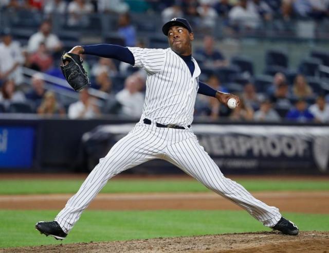 Aroldis Chapman delivers 105.1 mph pitch, ties his own MLB record