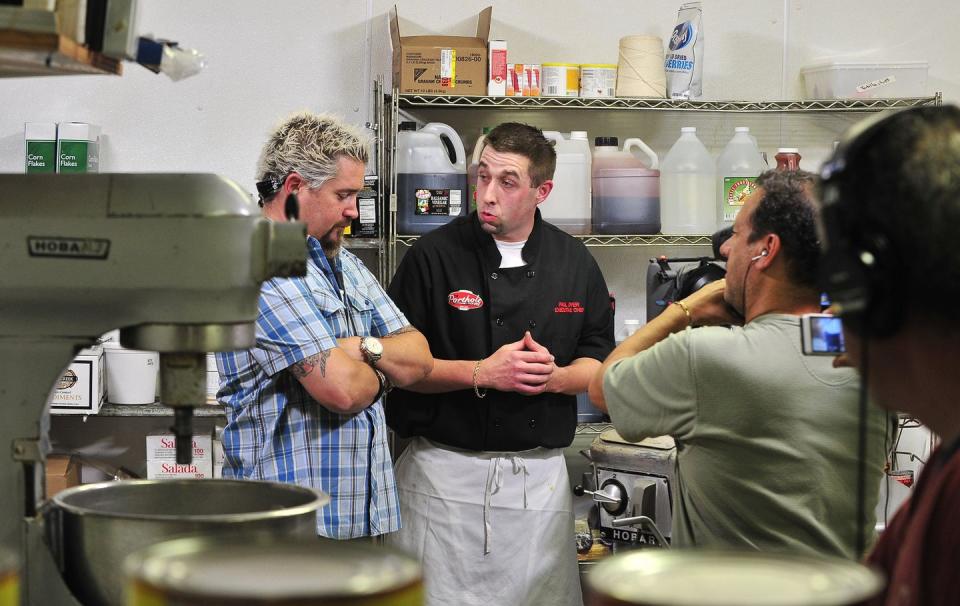 12) Chefs have to host a TV crew in their kitchen.