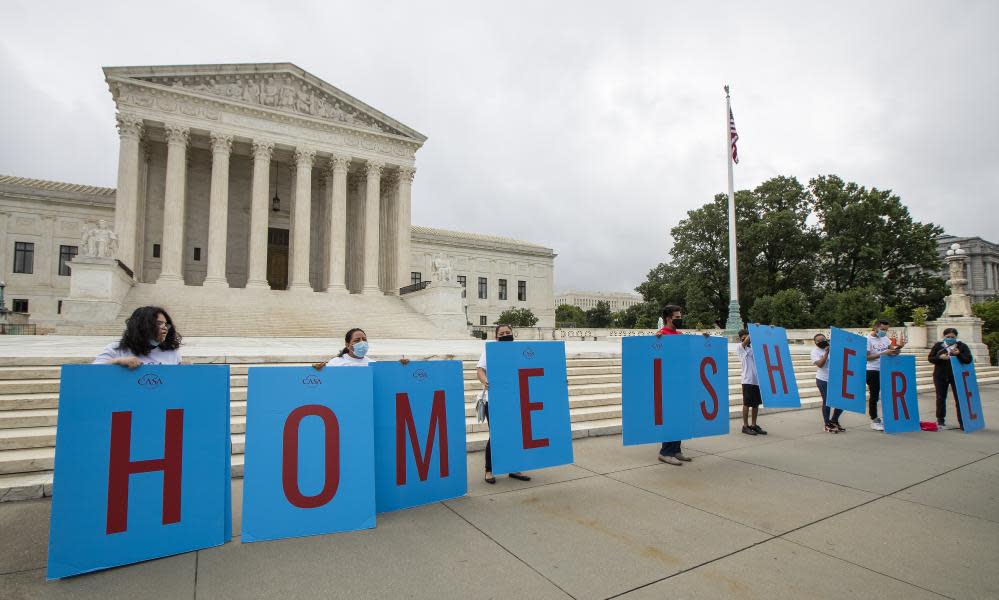 <span>Photograph: Manuel Balce Ceneta/AP</span>