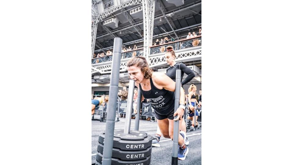 woman doing an exercise 