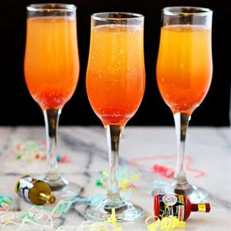 These beautiful, bubbling bellinis are fit for the whole family.