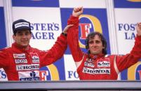 Toutefois, si Ayrton Senna fut le roi du Brésil, il n’en fut pas le maître. Un statut qui revient à son plus grand rival, Alain Prost. Le « Professeur », quadruple champion du monde de son état, a en effet remporté six fois l’étape auriverde du championnat du monde. Le peuple carioca peut toujours se consoler avec le record de pole positions (6), détenu lui, par son idole. Voilà pour le choc des Titans.