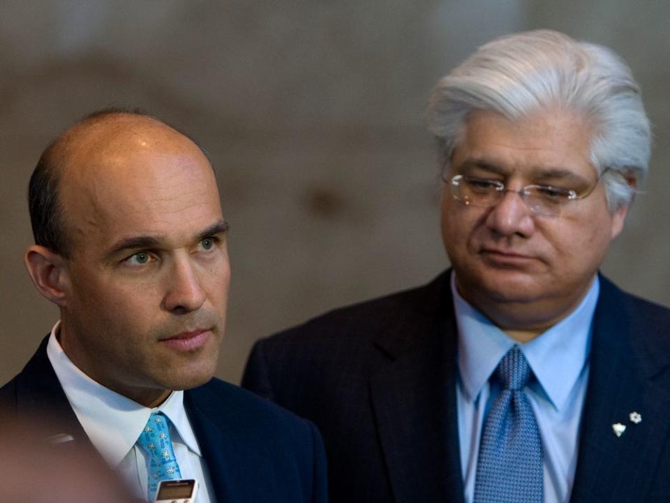  Research in Motion co-CEOs Jim Balsillie, left, and Mike Lazaridis, right, in 2009.