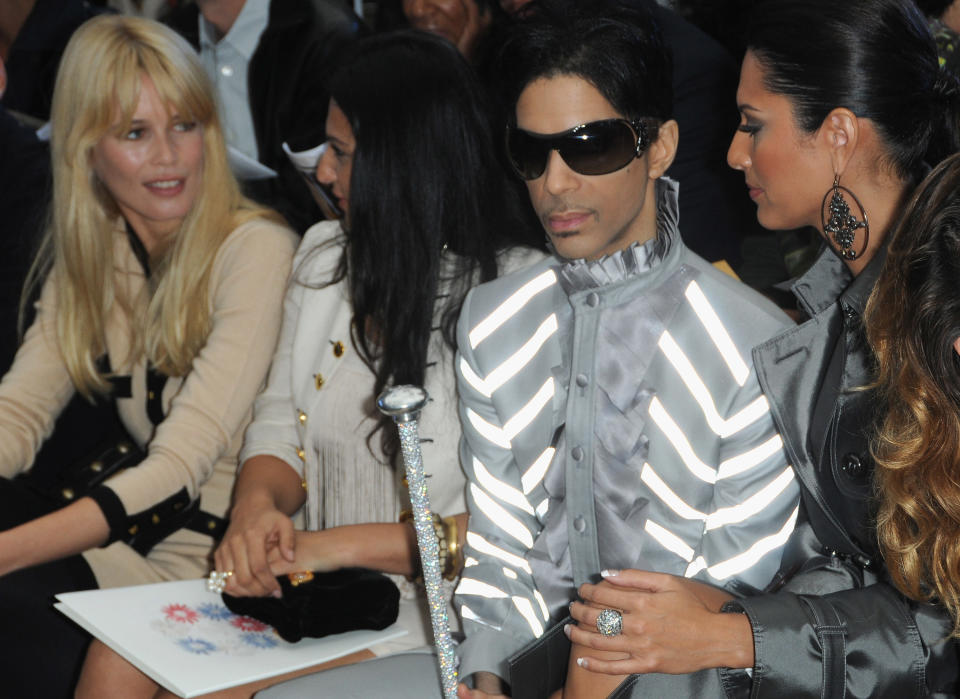 PARIS - OCTOBER 06:  Singer Prince attends the Chanel Pret a Porter show as part of the Paris Womenswear Fashion Week Spring/Summer 2010 at Grand Palais on October 6, 2009 in Paris, France.  (Photo by Pascal Le Segretain/Getty Images)