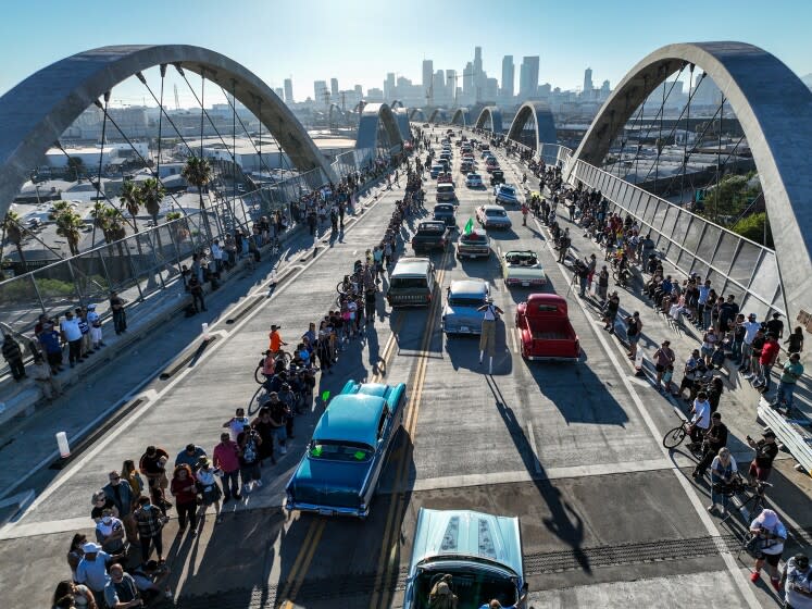 Los Angeles, CA, Sunday, July 10, 2022 - The Sixth Street Viaduct is open only to pedestrians and bicycles through 4 pm. It opens to traffic at 7 pm. (Robert Gauthier/Los Angeles Times)