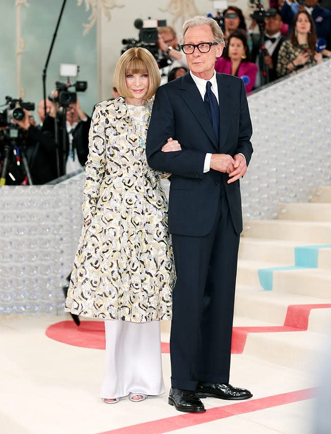 Anna Wintour y Bill Nighy debutan como pareja en la Gala MET