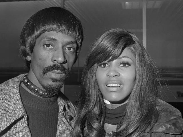 Tina Turner y su esposo Ike