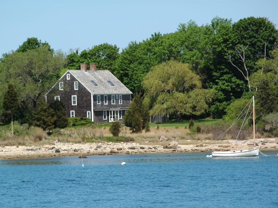 A house in front of the water on Shelter Island, NY