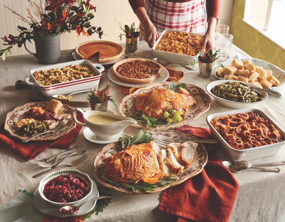 Cracker Barrel announces its 2022 Thanksgiving to-go menu. Here's what you can o..