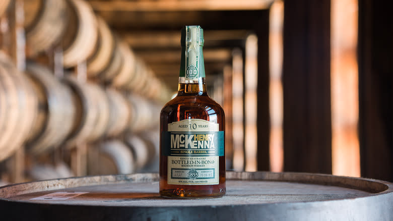 Henry McKenna Single Barrel bottle