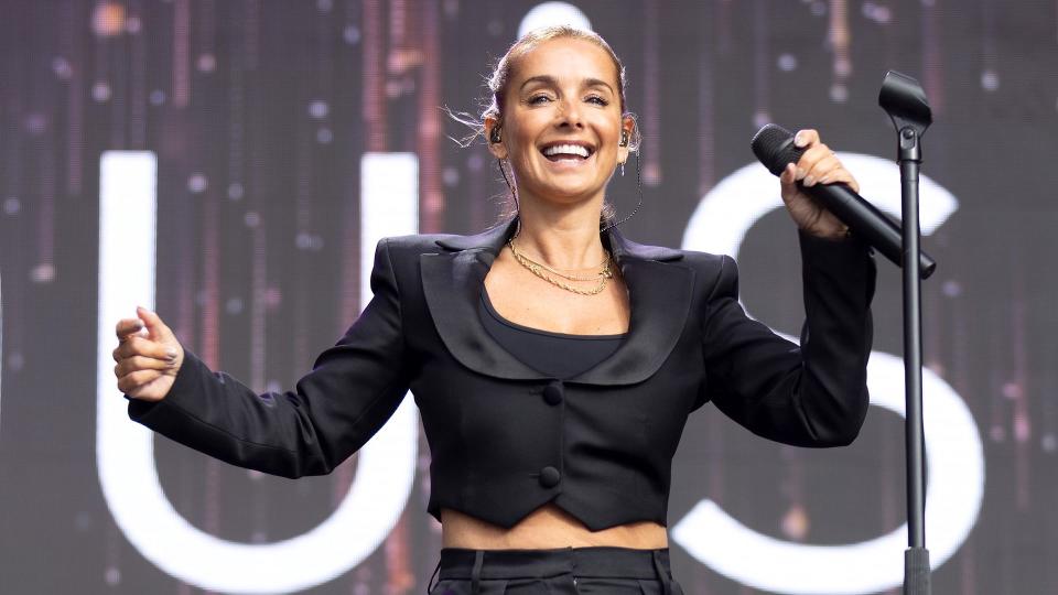 Louise Redknapp performing on stage at Flackstock