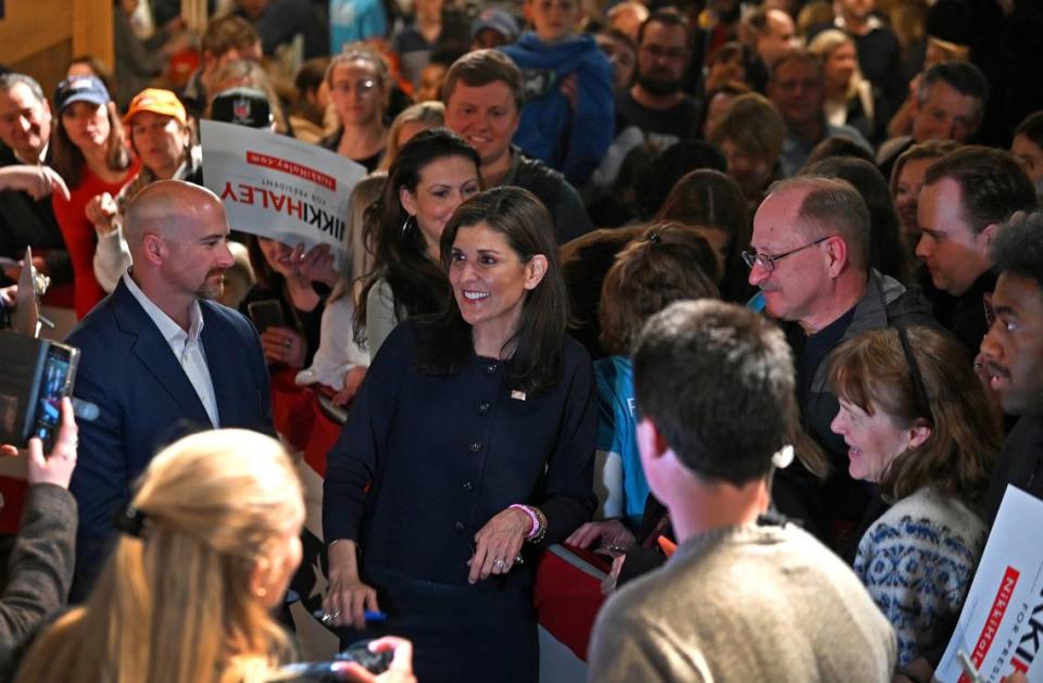 Nikki Haley works the line of supporters following her speech during a rally at Norfolk Hall at Suffolk Punch in SouthEnd on Friday, March 1, 2024 in Charlotte, NC. JEFF SINER/jsiner@charlotteobserver.com