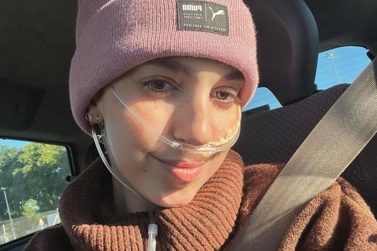 La influencer española Elena Huelva, de 20 años, muere de cáncer tras compartir un desgarrador mensaje final con sus fans