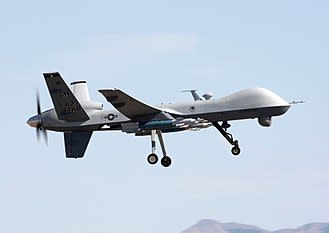 新型電子戰吊艙 T-SOAR，可讓 MQ-9 死神無人機具備隱身能力，從敵方雷達上消失。圖為死神無人機。   圖：翻攝自維基百科