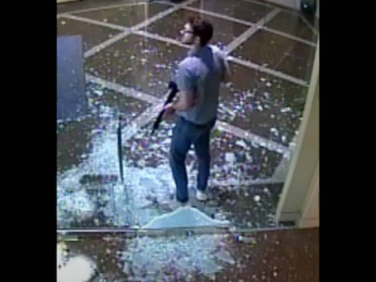 Gunman Connor Sturgeon at bank during Louisville shooting (LMPD)