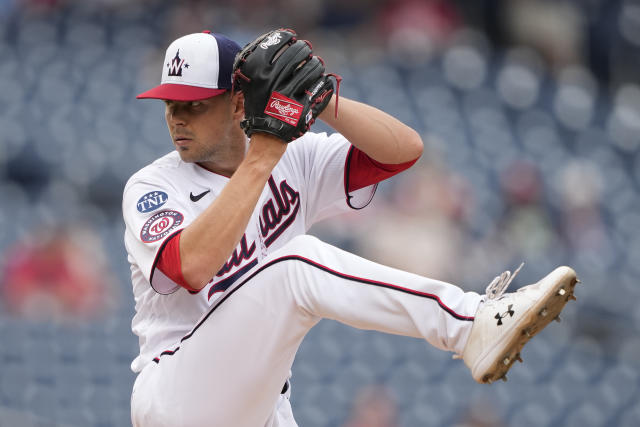 Soto homers as Nationals end 9-game skid, defeat Braves 7-3