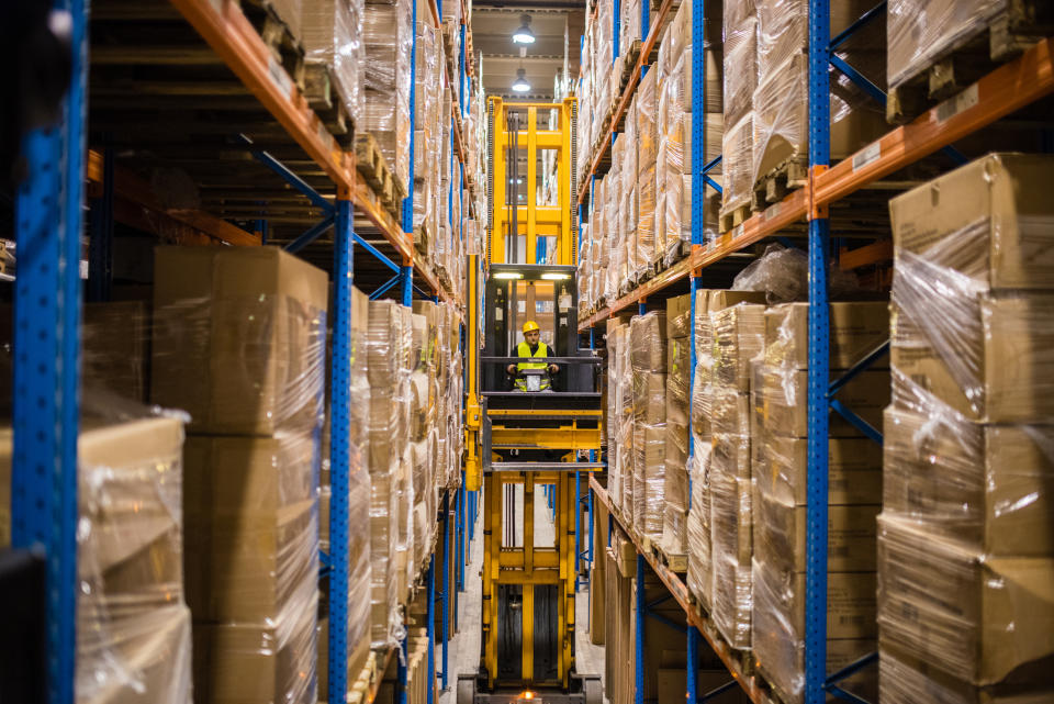 Deposito de productos. Foto: simonkr/Getty Images