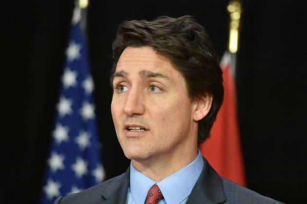  Justin Trudeau, Canadian PM, tried to justify his position about abortion rights 