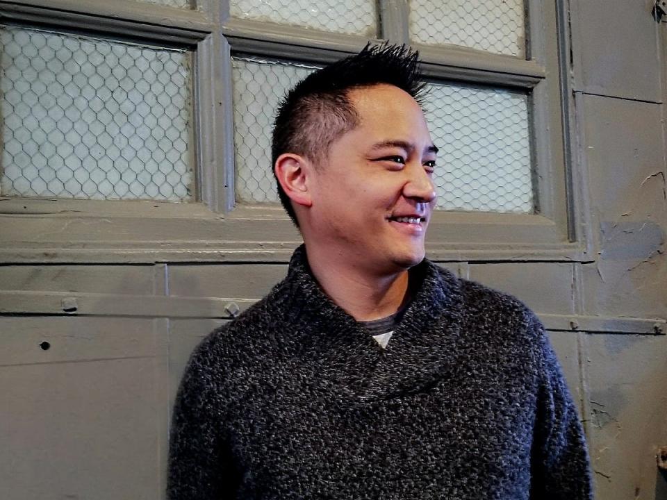 Author Mike Chen.