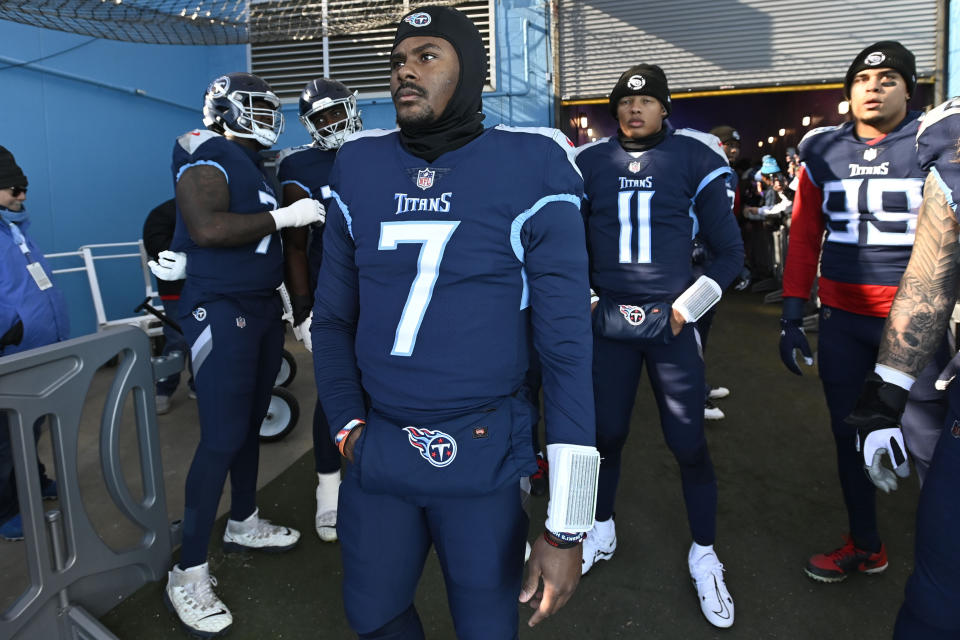 Tennessee Titans quarterback Malik Willis (7) takes the field before an NFL football game between the Tennessee Titans and the Houston Texans, Saturday, Dec. 24, 2022, in Nashville, Tenn.(AP Photo/Mark Zaleski)