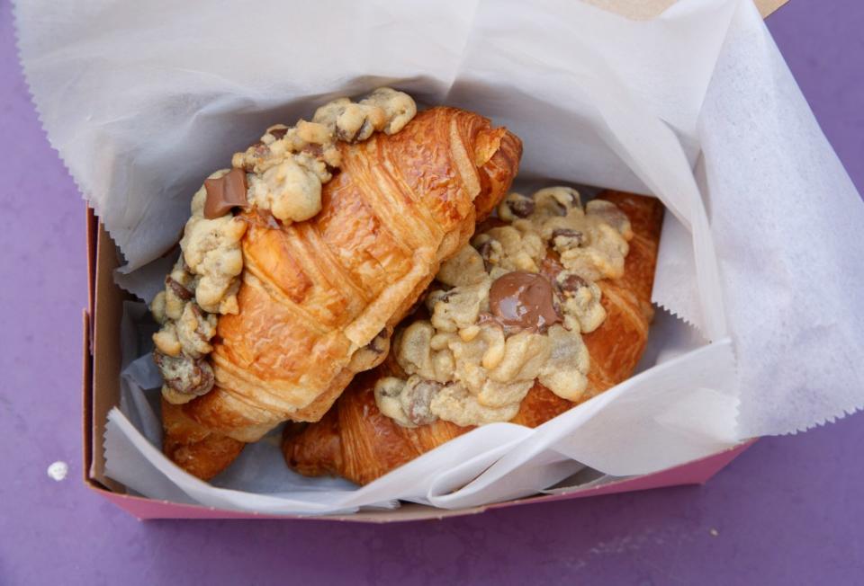 New Yorkers’ new favorite sweet treat is inspired by the French creation “Le Crookie.” Seen here is Janie’s rendition. Tamara Beckwith/N.Y.Post