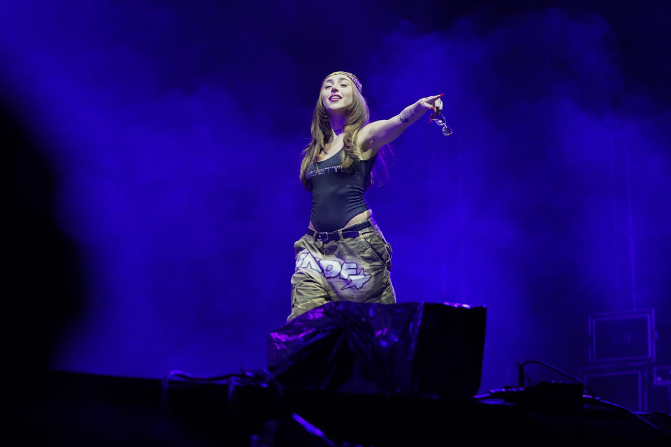 La cantante argentina Nicki Nicole durante su concierto en el Festival Tecate Emblema en la Ciudad de México el sábado 18 de mayo de 2024. (Foto AP/Aurea Del Rosario)