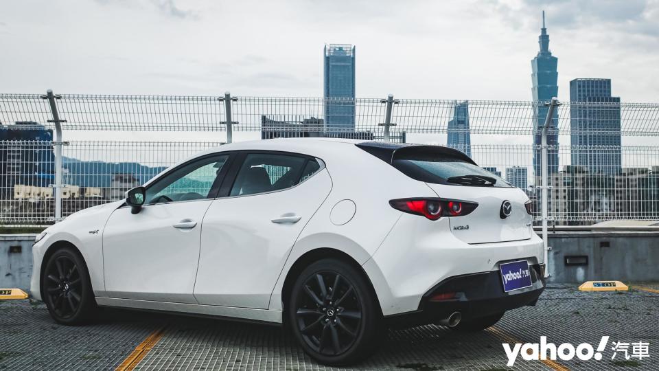 2022 Mazda3 e-Skyactiv X Edition都會試駕，仰望的不是品牌、而是對內燃機的極端執念？