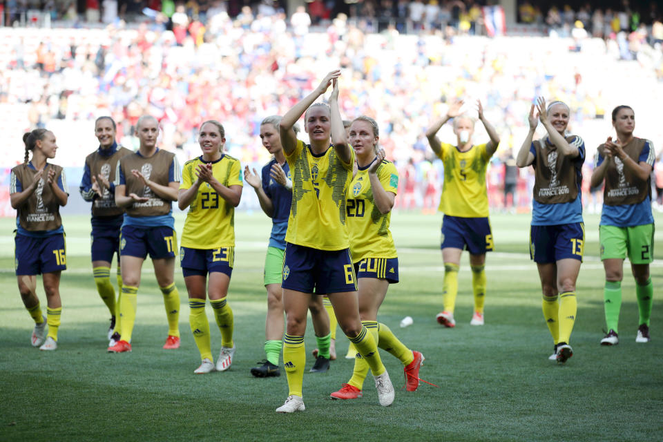 NICE, FRANCE - JUNE 16: Sweden players show appreciation to the fans after the 2019 FIFA Women's World Cup France group F match between Sweden and Thailand at Stade de Nice on June 16, 2019 in Nice, France. (Photo by Hannah Peters - FIFA/FIFA via Getty Images)